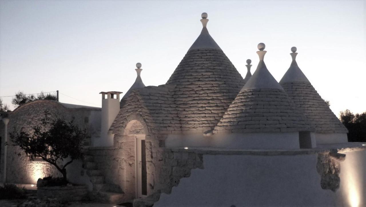 Trullo Amenil Con Piscina Villa San Michele Salentino Exterior photo