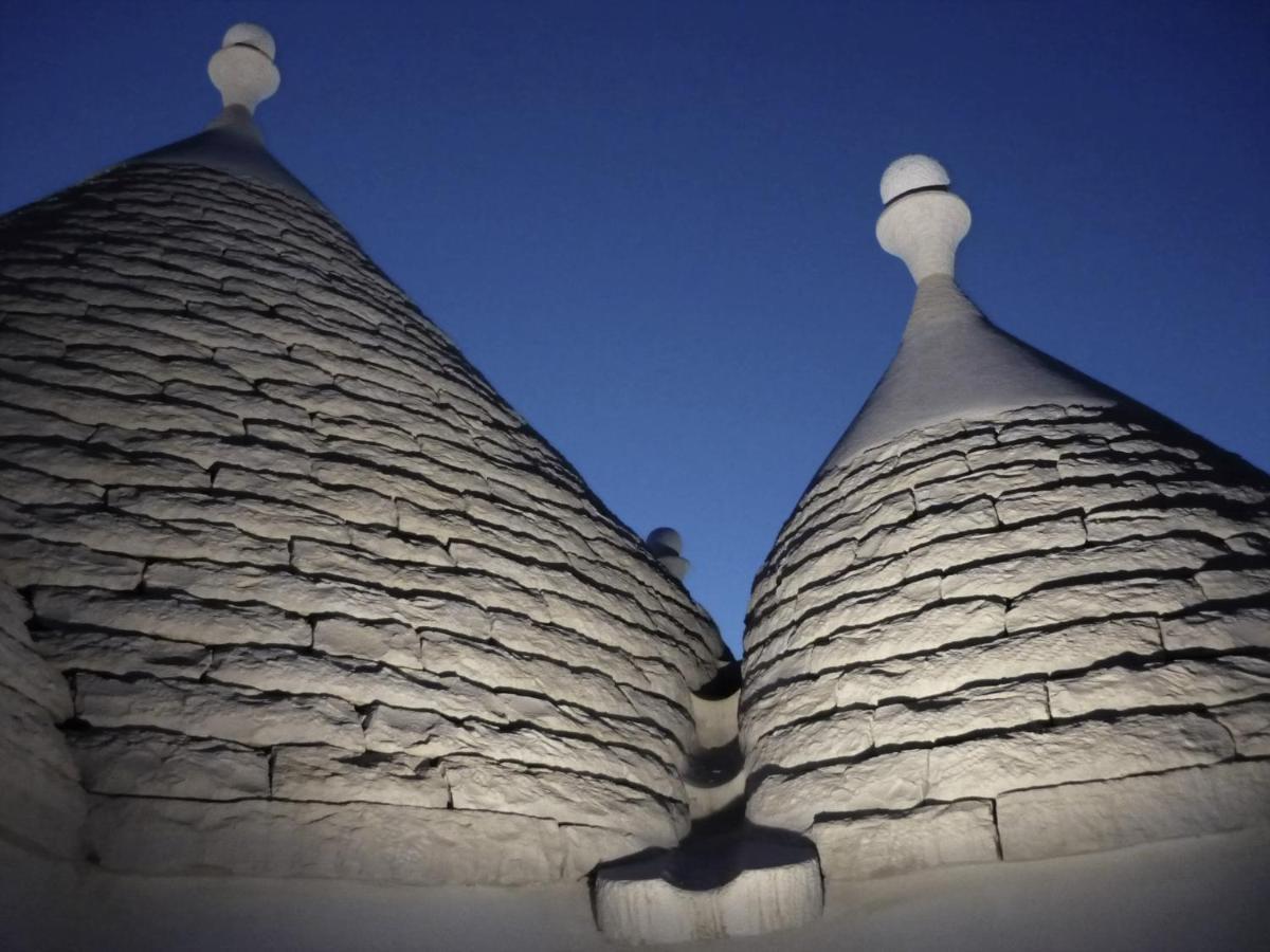 Trullo Amenil Con Piscina Villa San Michele Salentino Exterior photo