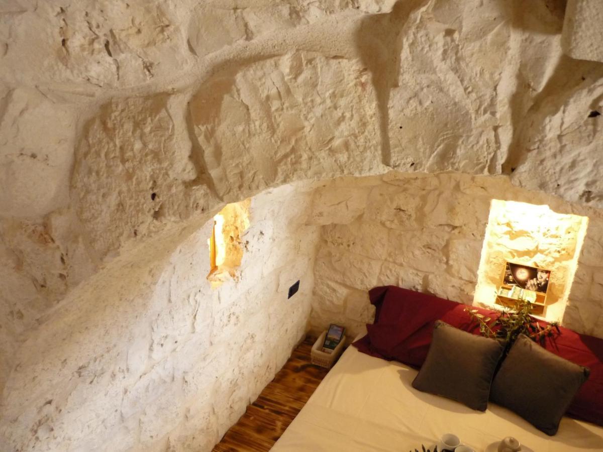 Trullo Amenil Con Piscina Villa San Michele Salentino Exterior photo