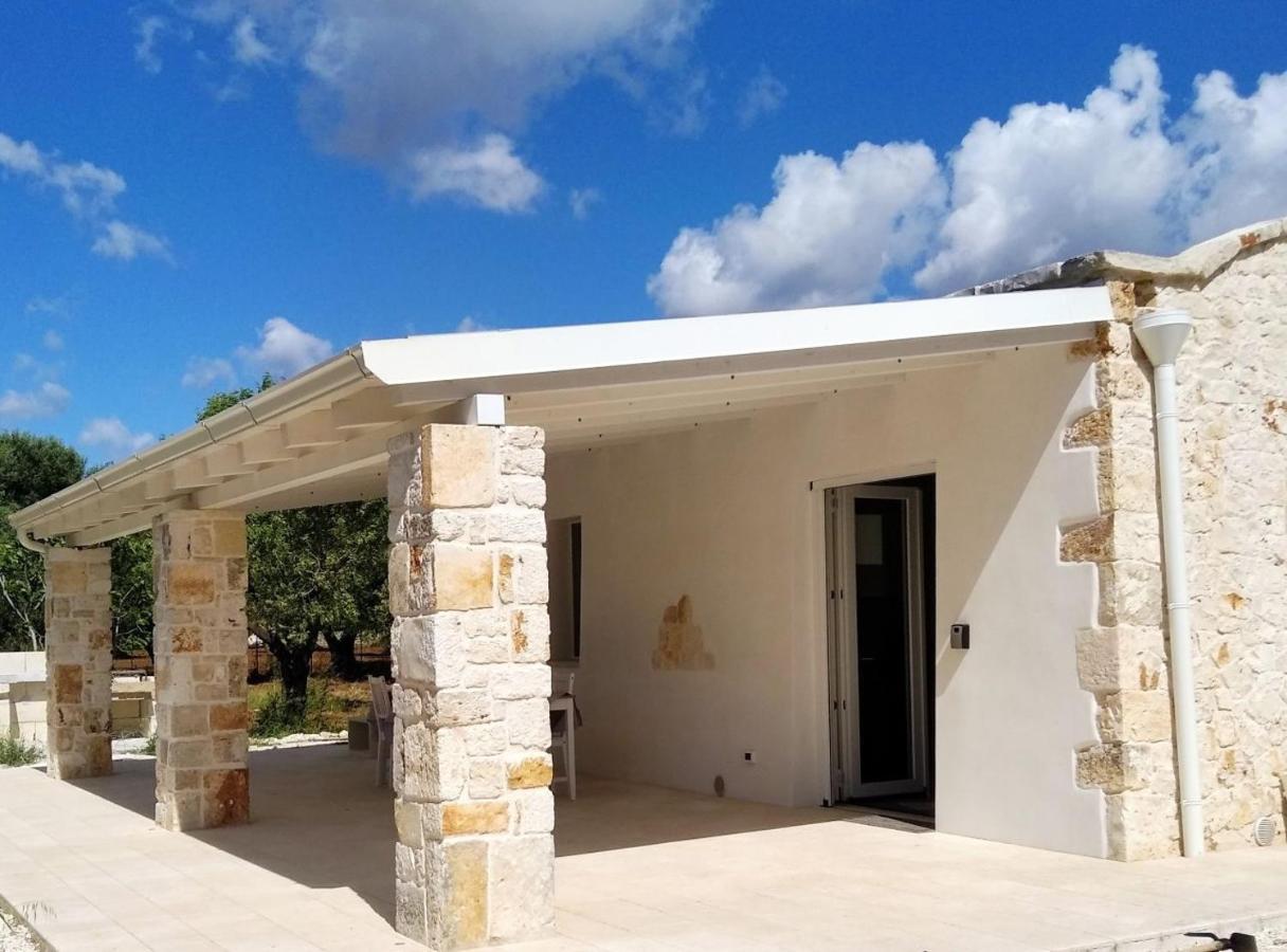 Trullo Amenil Con Piscina Villa San Michele Salentino Exterior photo